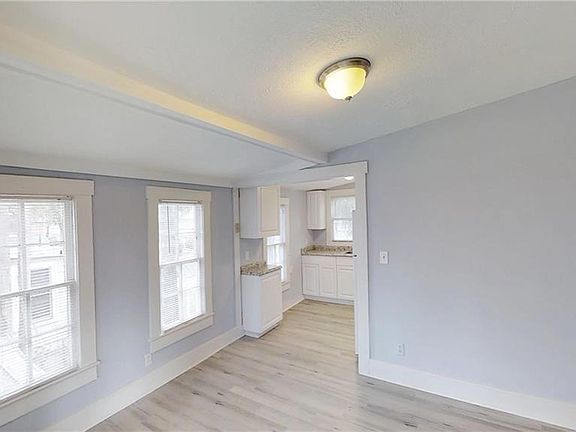 2nd image of 128 W North St APT A