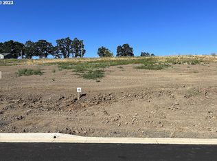 2951 NW Pinehurst Dr #15, McMinnville, OR