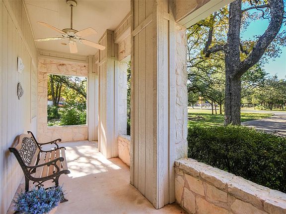 5th image of 2604 Chitina Ct
