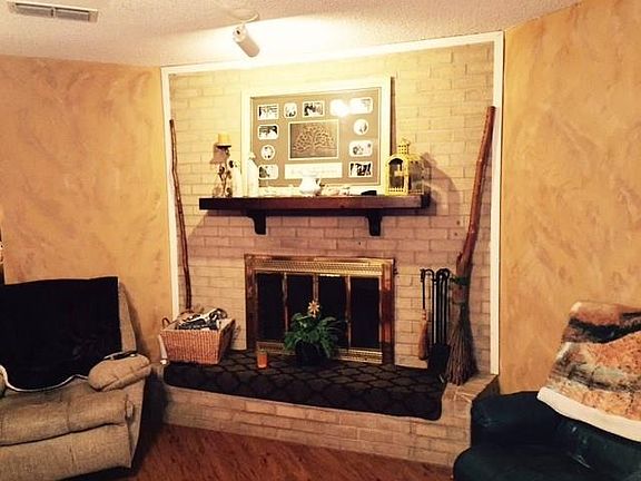 2nd image of 520 Cole Ave