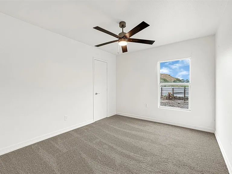 2631 Mansfield St — Photo 20