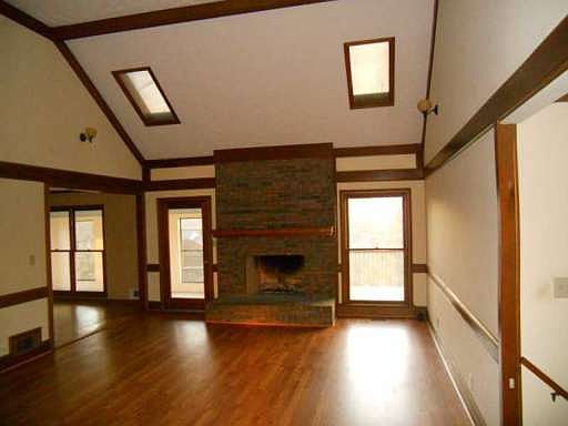 5th image of 11 Hanarry Dr