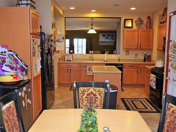 5th image of 852 W Calle Valenciana