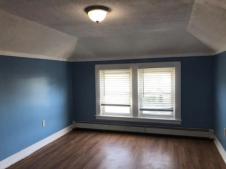 569 Winthrop St #3 — Photo 8