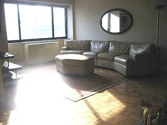 Rented by Plaza Real Estate Group