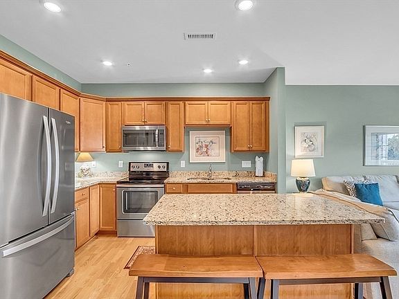 5th image of 1 Francis Dr APT 303