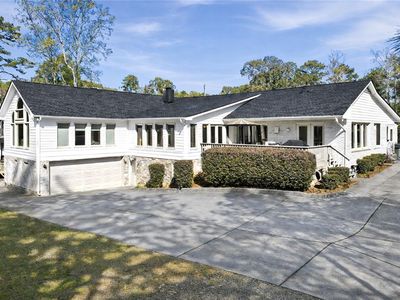 6558 Lanier Islands Pkwy, Buford, GA, 30518