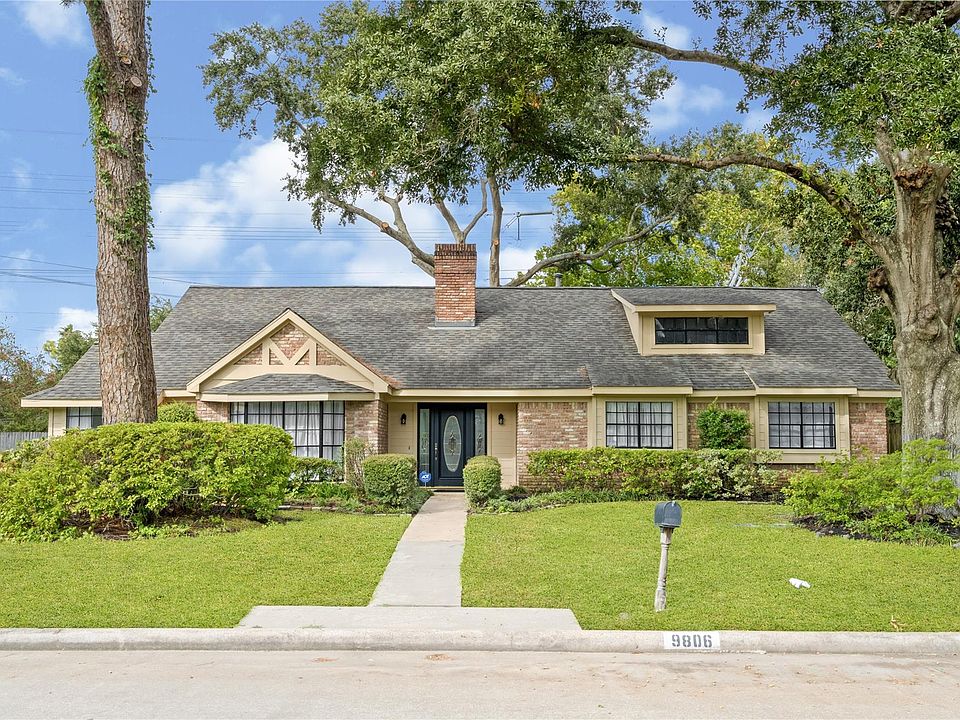 1st image of 9806 Emnora Ln