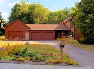 23 Duane Ln, Burlington, CT 06013