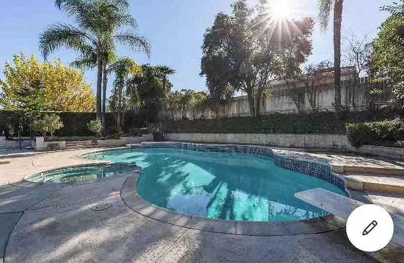 25535 Lawton Ave — Photo 4