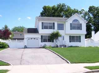 190 Islip Blvd, Islip Terrace, NY 11752