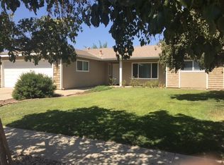 1188 Westwood Dr, Hanford, CA 93230