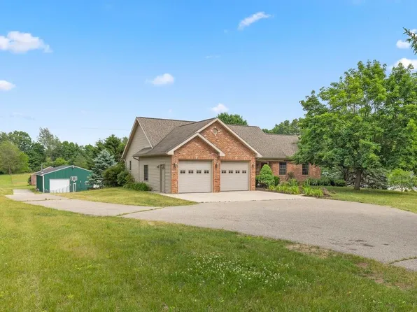 8292 N 12th St, Kalamazoo, MI 49009