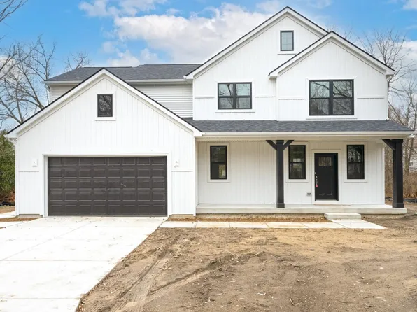 1924 Percy Ln, Highland, MI 48357