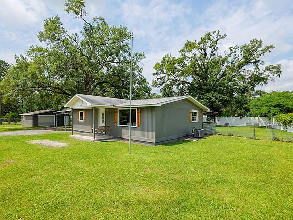 5th image of 5422 Camellia Dr S