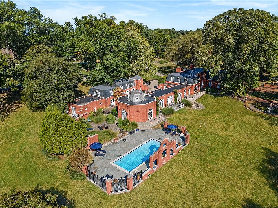 1st image of 898 Persimmon Rd