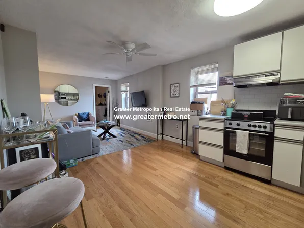23 Fleet St APT 13, Boston, MA 02113