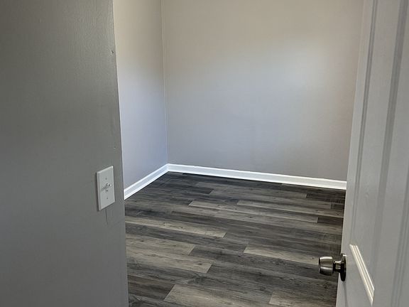 4th image of 6130 Manderson St