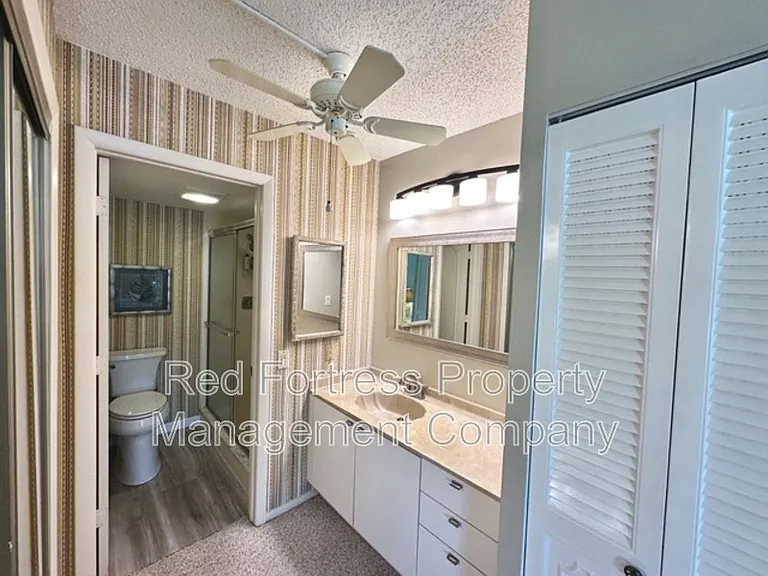 7113 Quail Run Ct W #W9 — Photo 8