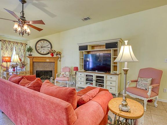 3rd image of 5734 Palo Pinto Dr