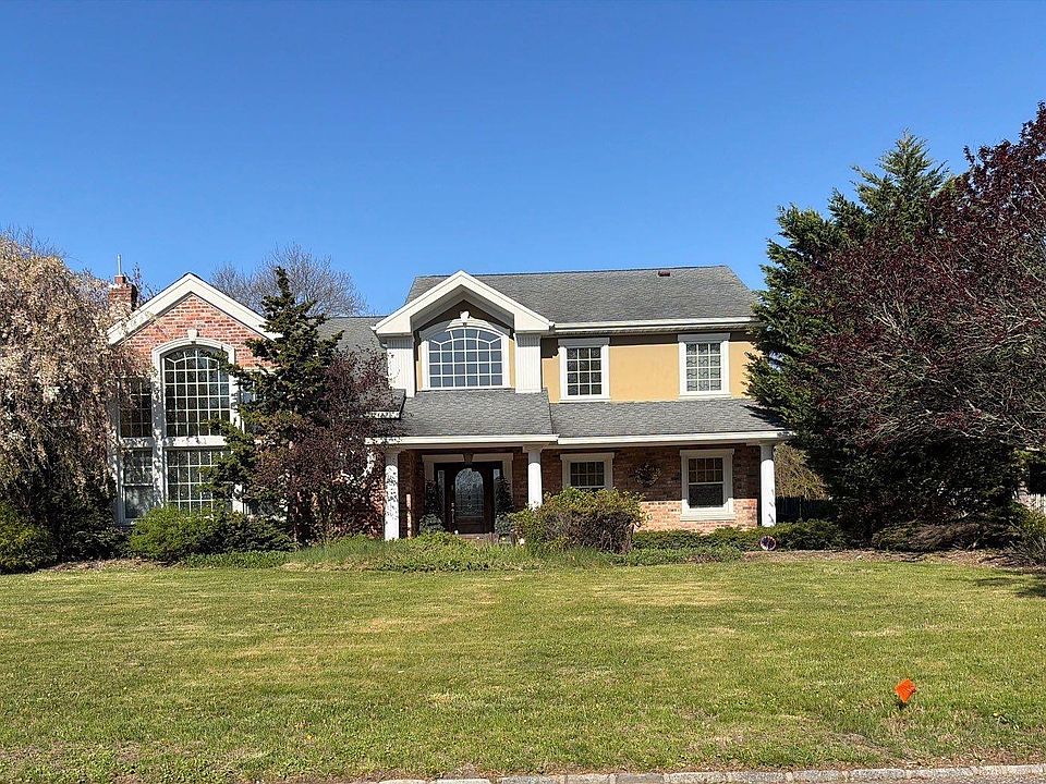 1st image of 906 Thompson Drive