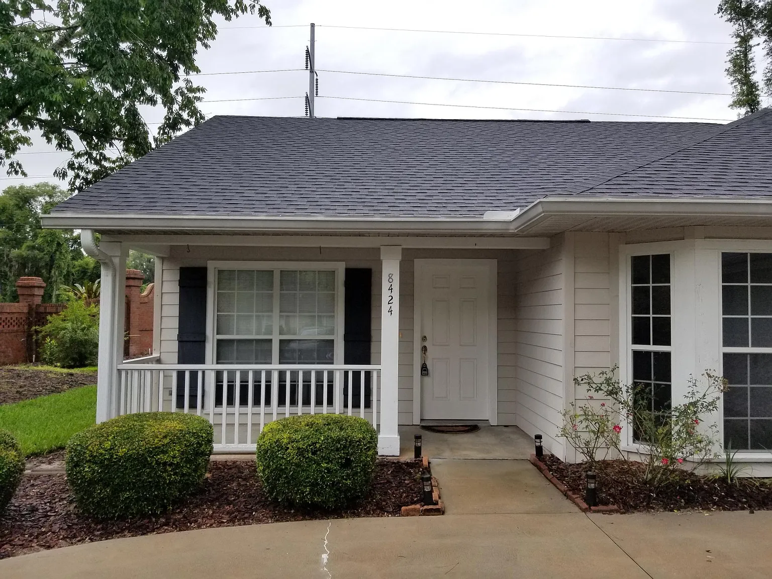 8424 SW 66th Ln — Photo 1
