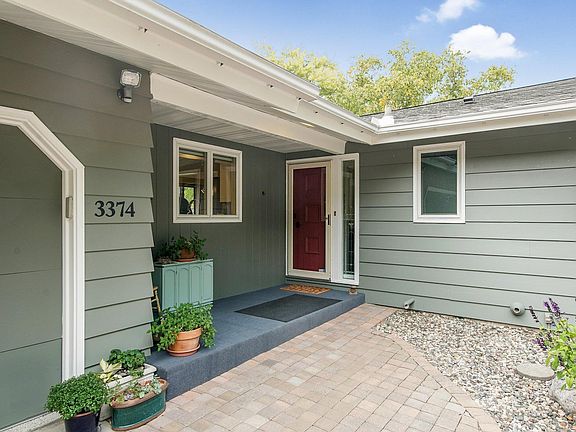 3rd image of 3374 Glen Oaks Ave