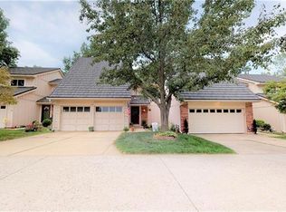 287 NE Bayview Dr, Lees Summit, MO 64064