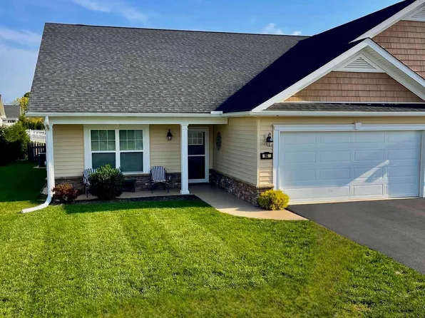 114 Saffron Ter, Falling Waters, WV 25419