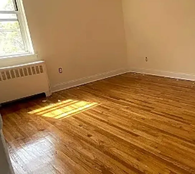 14306 Barclay Ave #6F — Photo 2