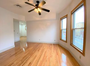 183 Columbia St APT 202, Cambridge, MA 02139