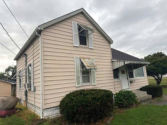 3rd image of 1010 E Olive St