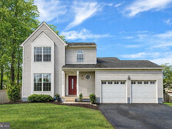 2nd image of 502 Maple Tree Way