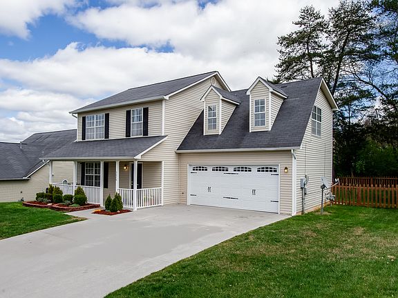 2nd image of 6020 Glenmay Dr