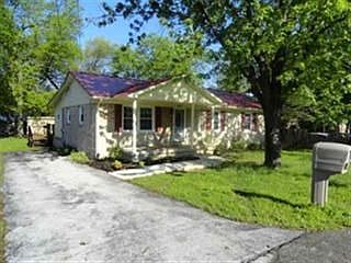 1st image of 613 Mitchell Ct