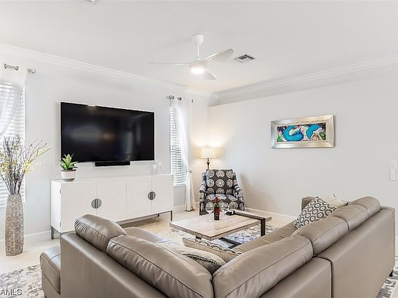 3rd image of 8056 Woodridge Pointe Dr