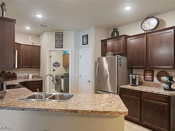 5th image of 2028 NE 35th St