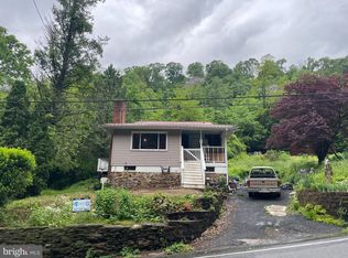 930 Roberts Valley Rd, Harrisburg, PA 17110