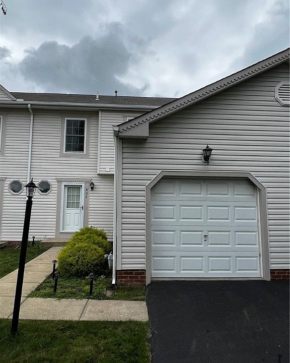 1st image of 802 Sunset Cir