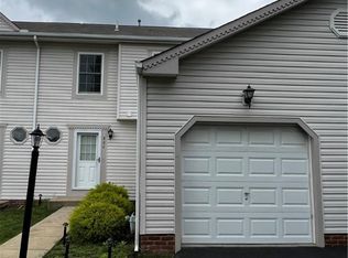 802 Sunset Cir, Cranberry Township, PA 16066