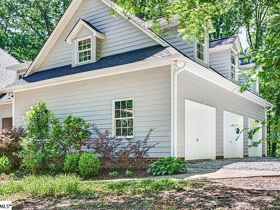 4th image of 326 Arledge Rd