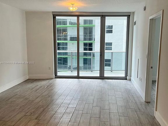 2nd image of 488 NE 18th St Unit 3106