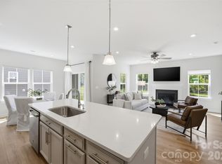 6428 Cambridge Dr, Harrisburg, NC 28075