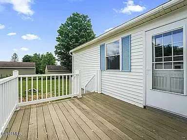19 Buell Ave — Photo 3