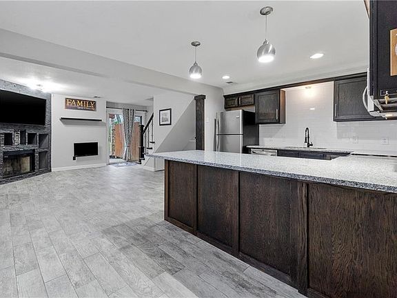 5th image of 6067 NE Moonstone Dr