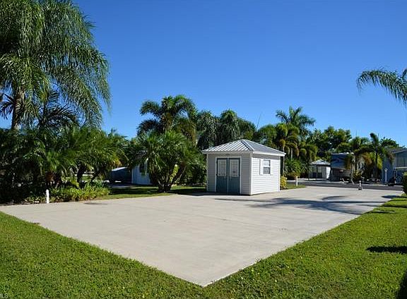 4th image of 5688 Brightwood Dr
