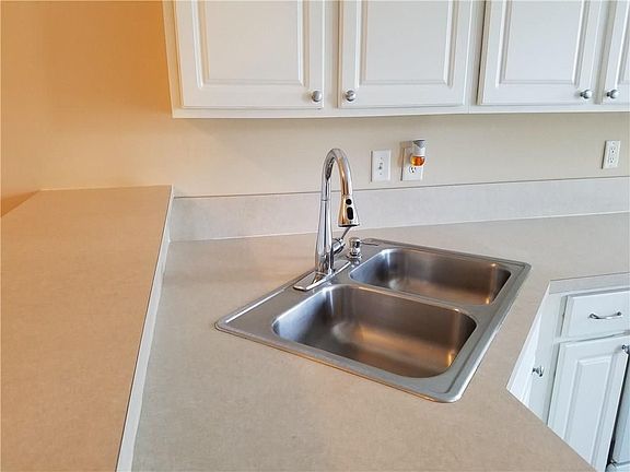 3rd image of 3178 Mill Springs Cir