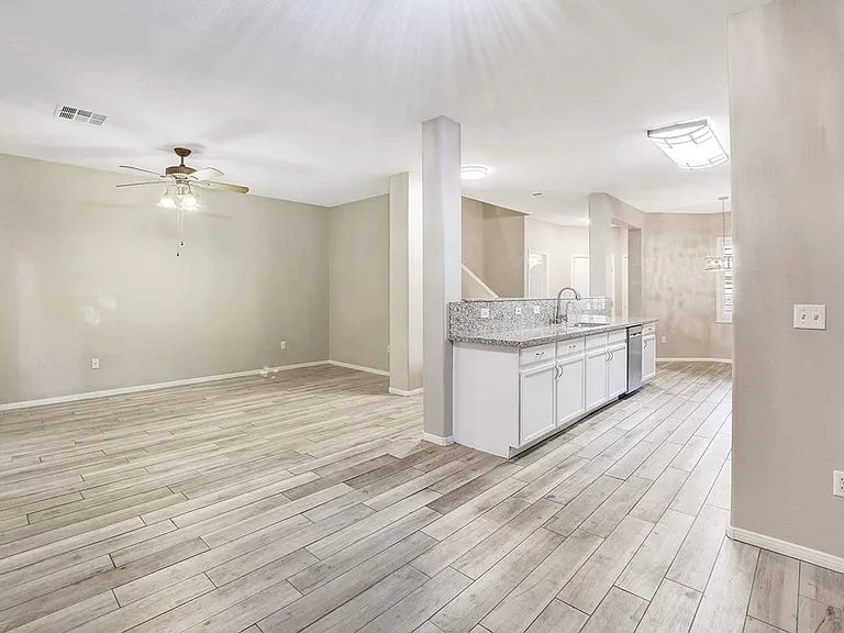716 Peachy Canyon Cir #103 — Photo 12