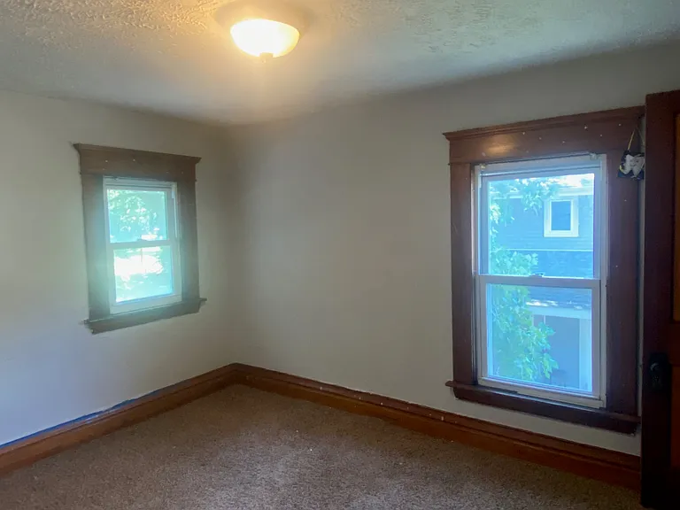 1224 N High St — Photo 16