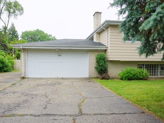 3rd image of 7222 Ponto Dr